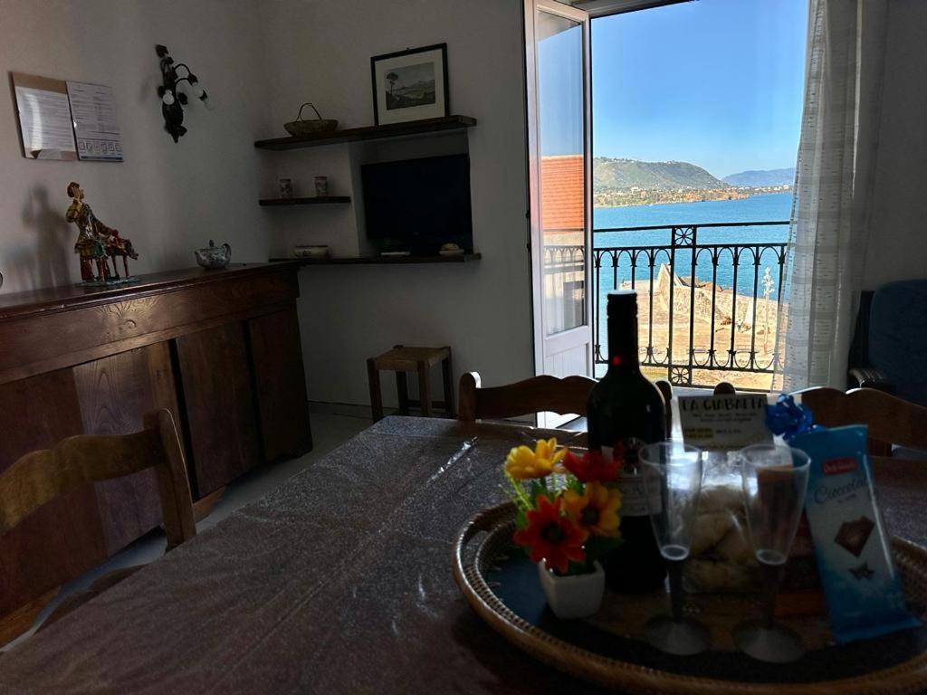 Molo Sea View Apartment Чефалу Екстер'єр фото