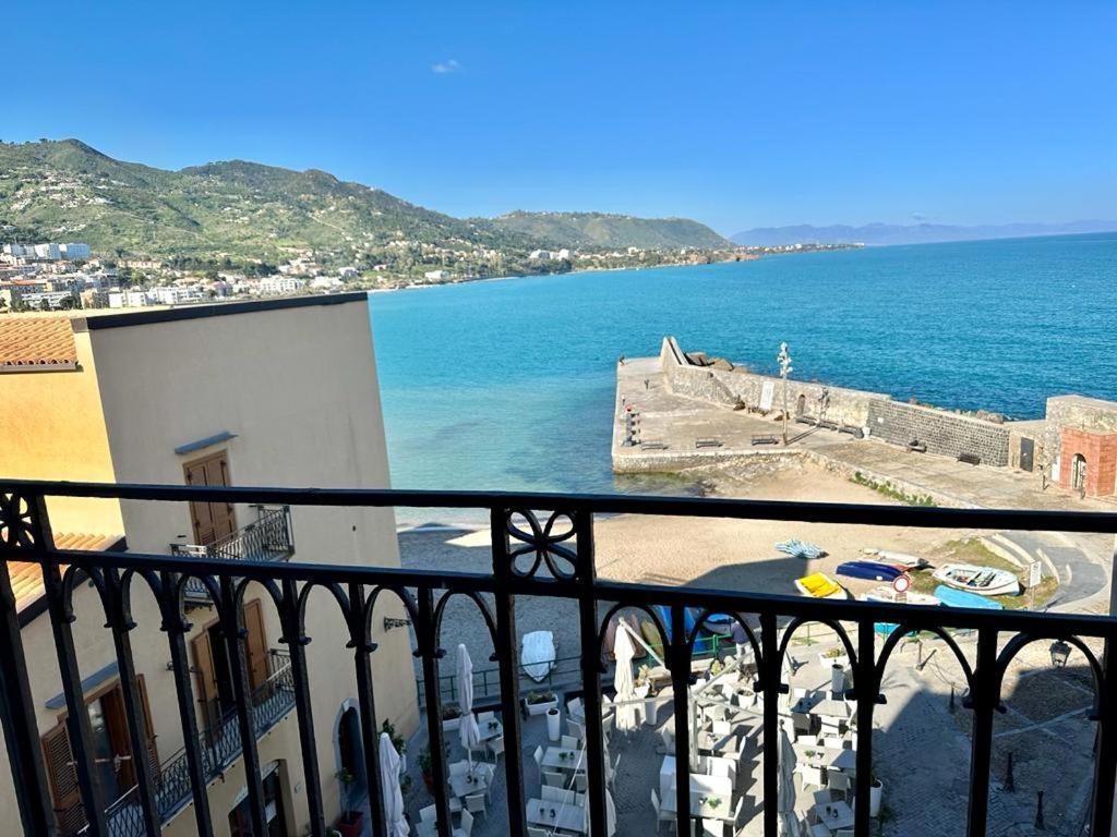 Molo Sea View Apartment Чефалу Екстер'єр фото